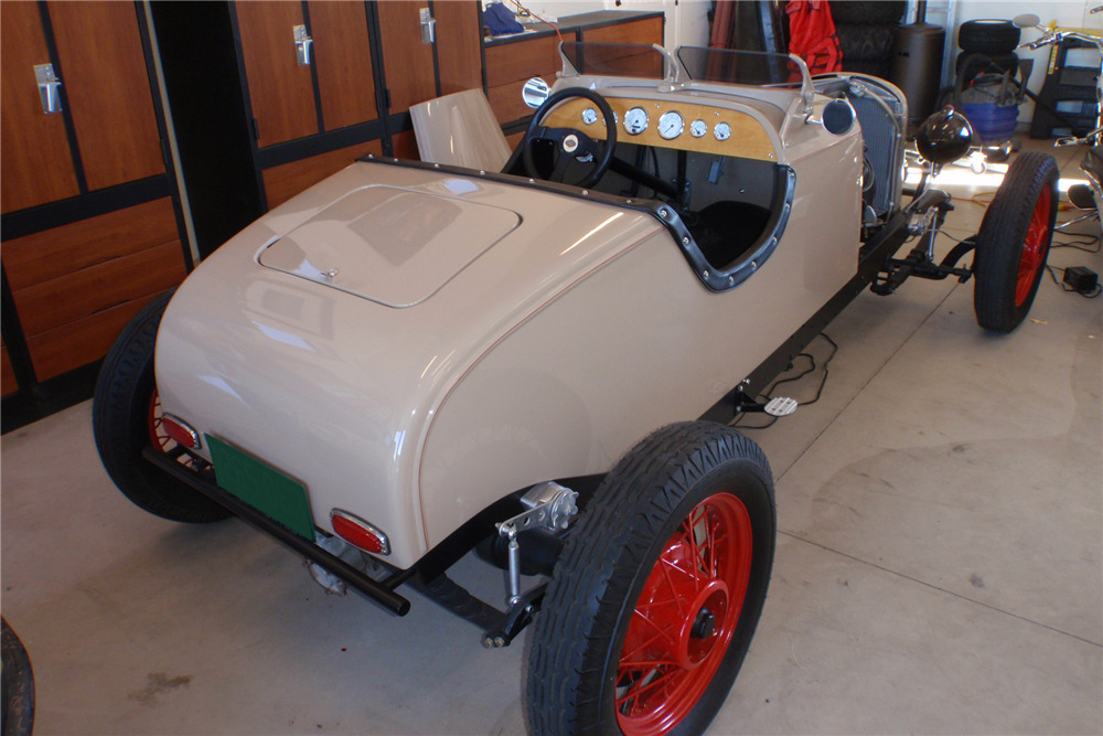 1926 Car Rear 1926 CHEVROLET SPEEDSTER - Rear 3/4 - 203276