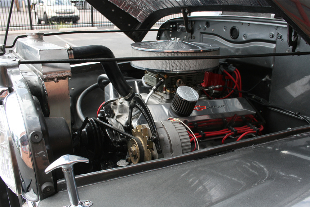 1962 WILLYS CUSTOM PICKUP - Engine - 203702