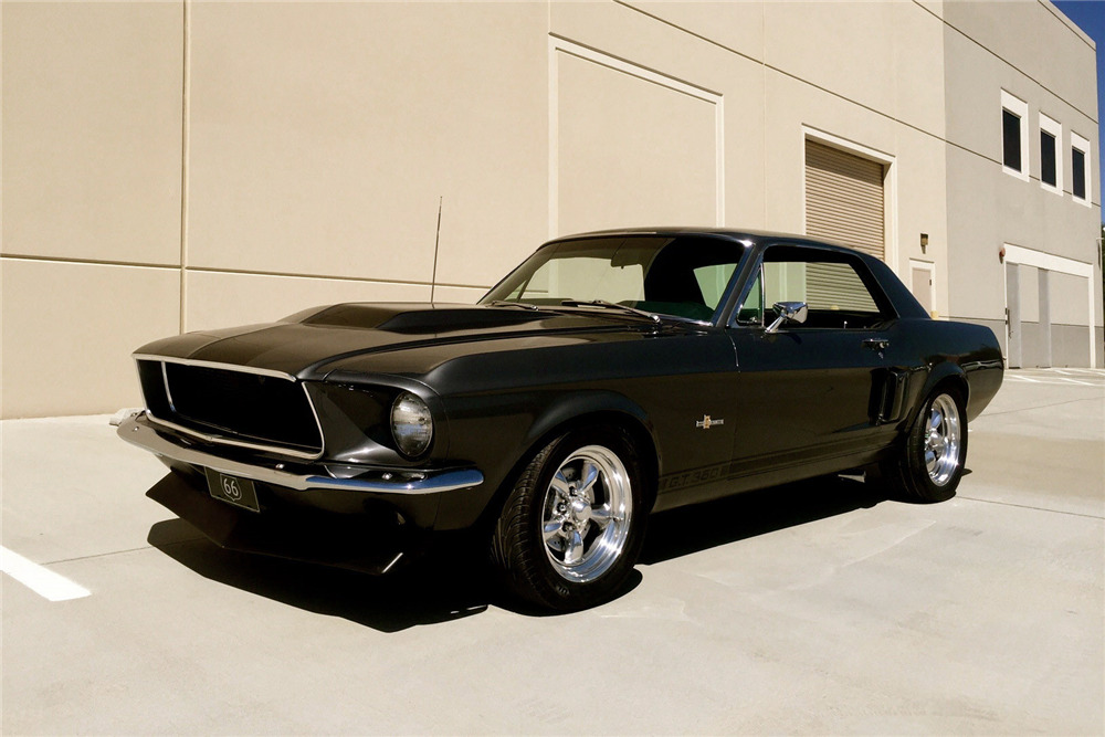 1967 FORD MUSTANG CUSTOM COUPE - Front 3/4 - 203705