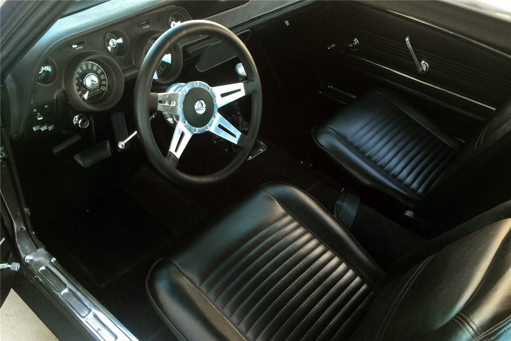 1967 FORD MUSTANG CUSTOM COUPE - Interior - 203705