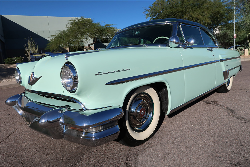 1954 LINCOLN CAPRI 2-DOOR HARDTOP - Front 3/4 - 204015