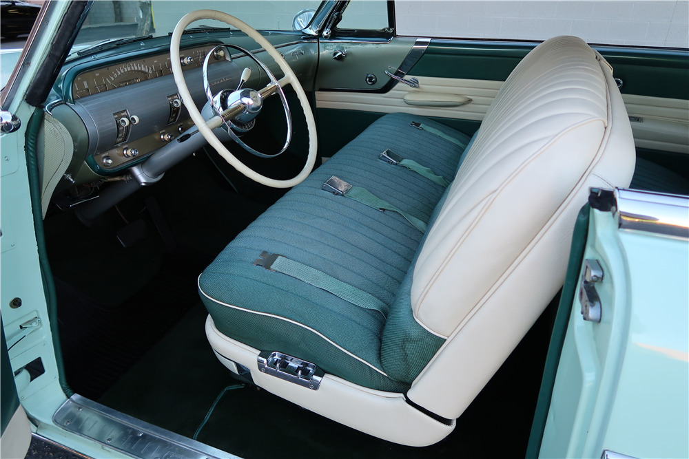 1954 LINCOLN CAPRI 2-DOOR HARDTOP