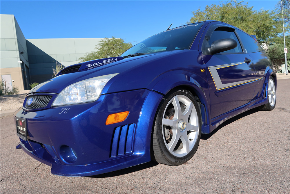 2005 FORD FOCUS  - Front 3/4 - 204019