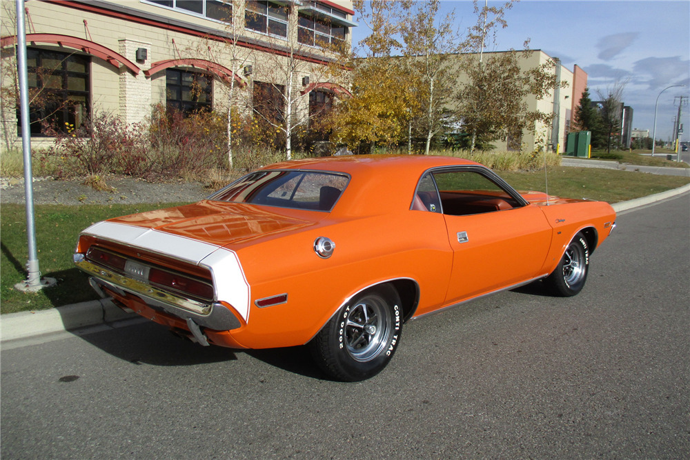 1970 DODGE CHALLENGER - Rear 3/4 - 204698