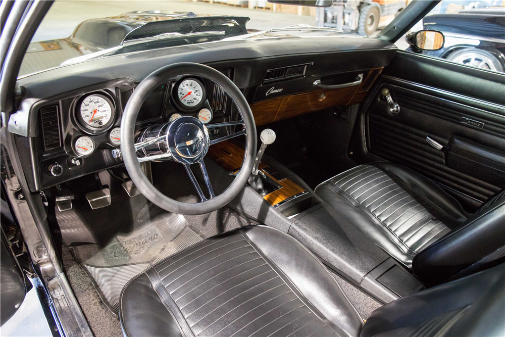 1969 CHEVROLET CAMARO CUSTOM COUPE - Interior - 205972
