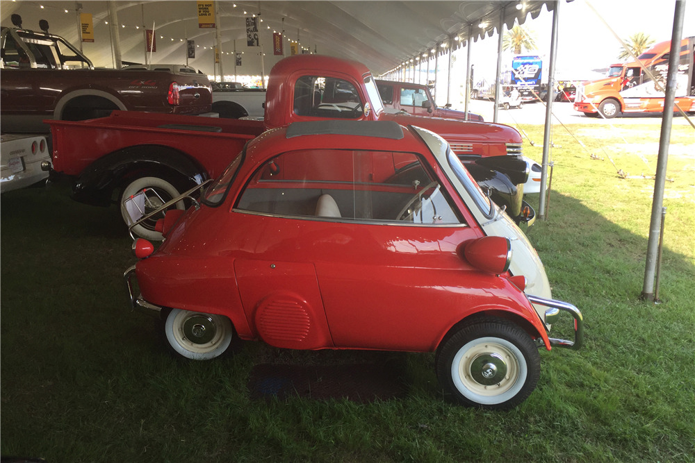 1957 BMW ISETTA 300  - Side Profile - 206003