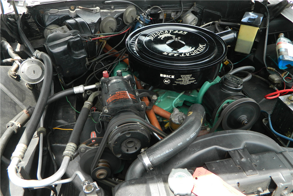 1962 BUICK ELECTRA 225 CONVERTIBLE - Engine - 206075