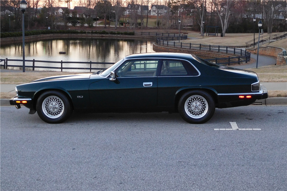 1993 JAGUAR XJS - Side Profile - 206096