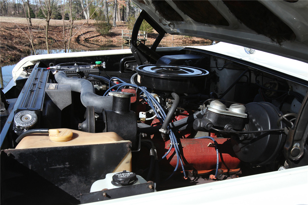 1969 INTERNATIONAL TRAVELALL  - Engine - 206185