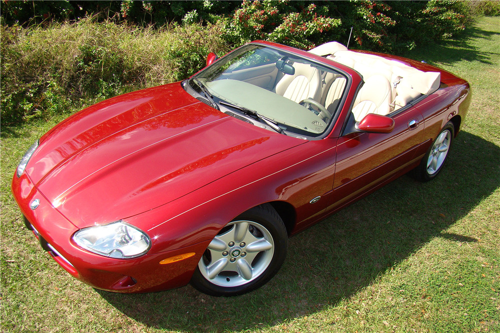 1998 JAGUAR XK8 CONVERTIBLE - Front 3/4 - 206247
