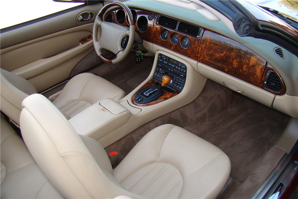 1998 JAGUAR XK8 CONVERTIBLE - Interior - 206247