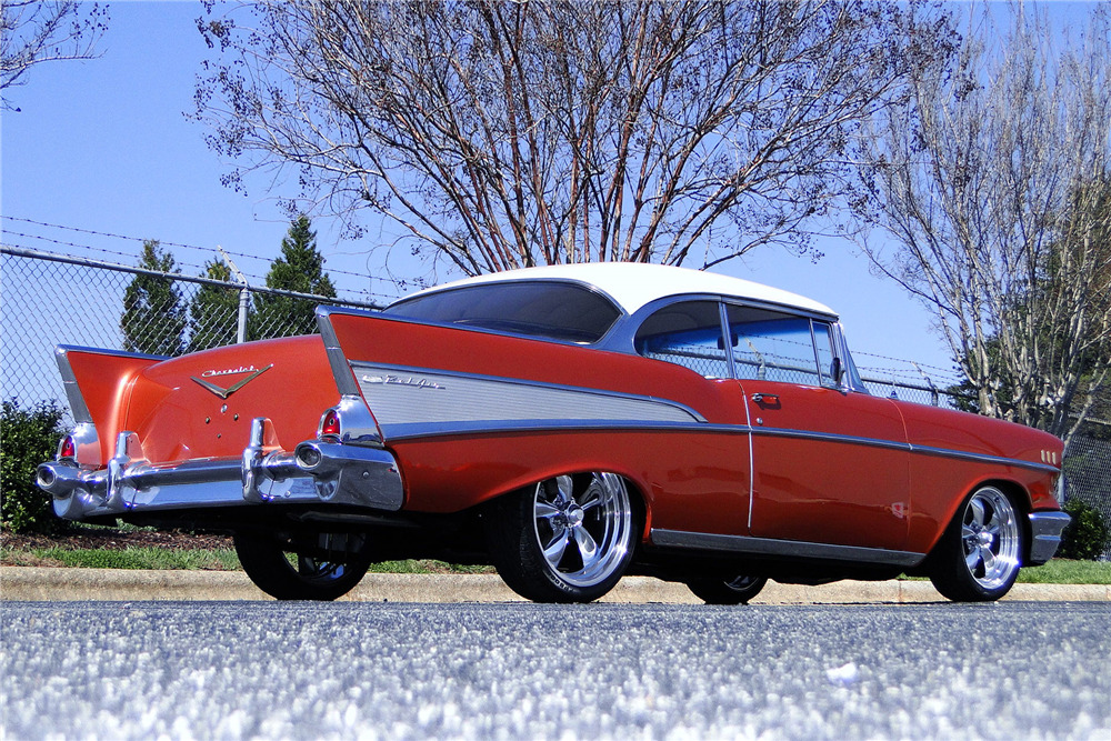 1957 CHEVROLET BEL AIR CUSTOM COUPE - Rear 3/4 - 206290