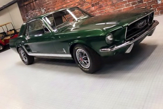 1967 FORD MUSTANG  - Front 3/4 - 206295