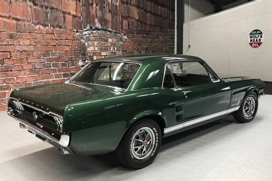 1967 FORD MUSTANG  - Rear 3/4 - 206295