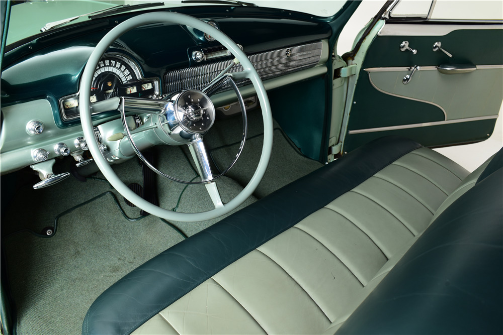 1952 OLDSMOBILE SUPER 88 CONVERTIBLE - Interior - 206324