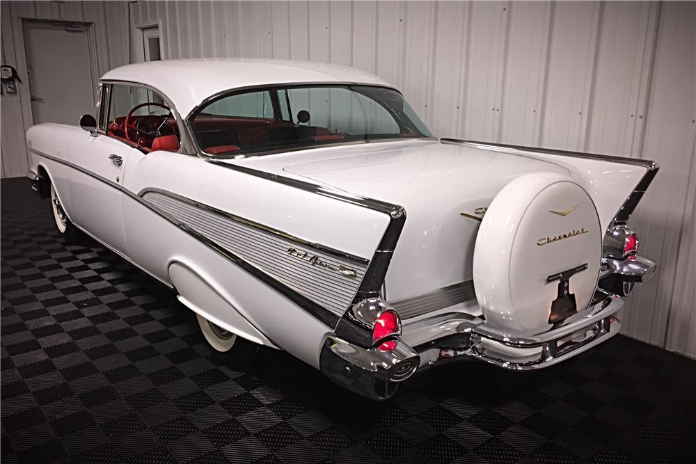 1957 CHEVROLET BEL AIR - Rear 3/4 - 206391
