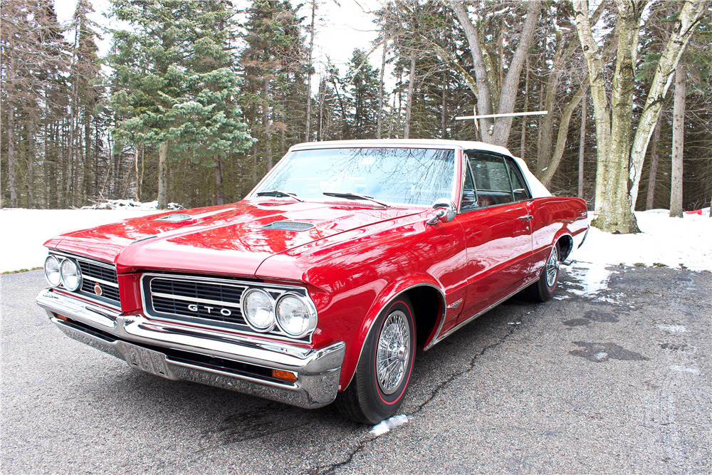 1964 PONTIAC GTO CONVERTIBLE - Front 3/4 - 206410