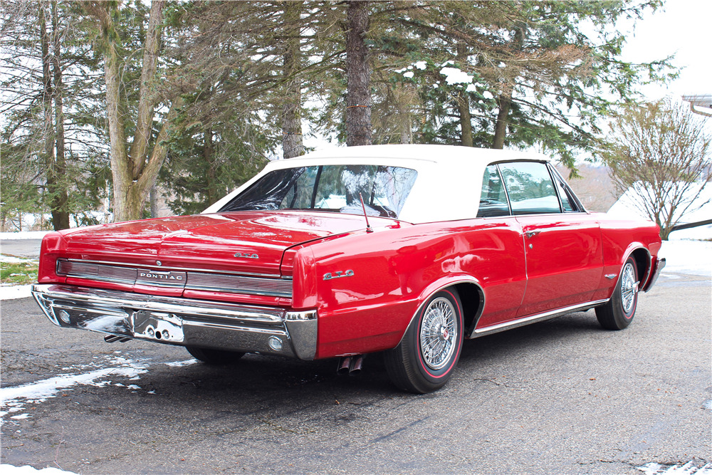 1964 PONTIAC GTO CONVERTIBLE - Rear 3/4 - 206410
