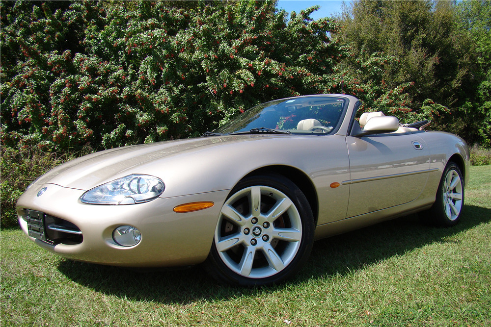 2003 Jaguar Xk8 Convertible 2003 Jaguar Xk8 Convertible Front 3 4 206418