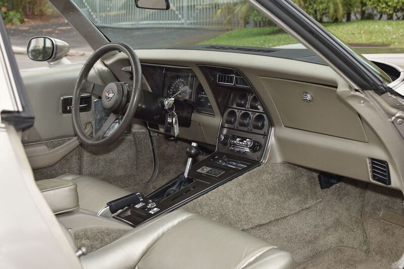 1982 CHEVROLET CORVETTE  - Interior - 206465