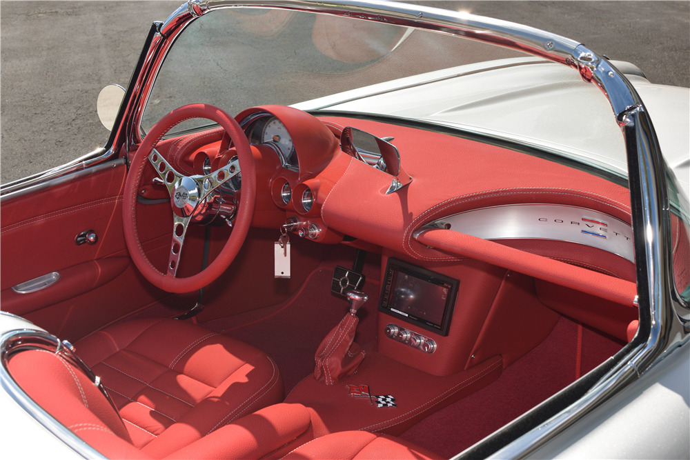 1962 CHEVROLET CORVETTE LS3 CUSTOM CONVERTIBLE - Interior - 206467