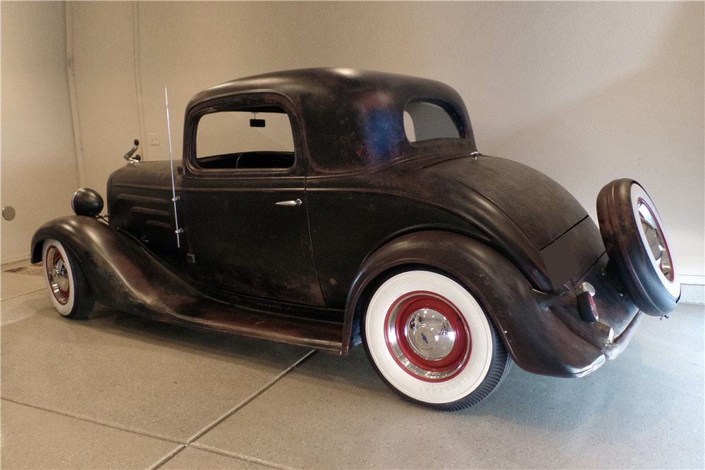 1934 CHEVROLET 3-WINDOW COUPE - Rear 3/4 - 206557
