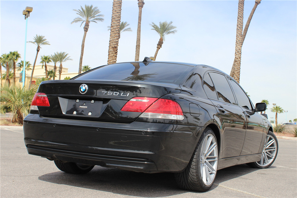 2008 BMW 750LI 4-DOOR SEDAN - Rear 3/4 - 206747