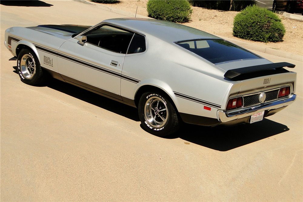1971 FORD MUSTANG MACH 1 FASTBACK - Rear 3/4 - 206754