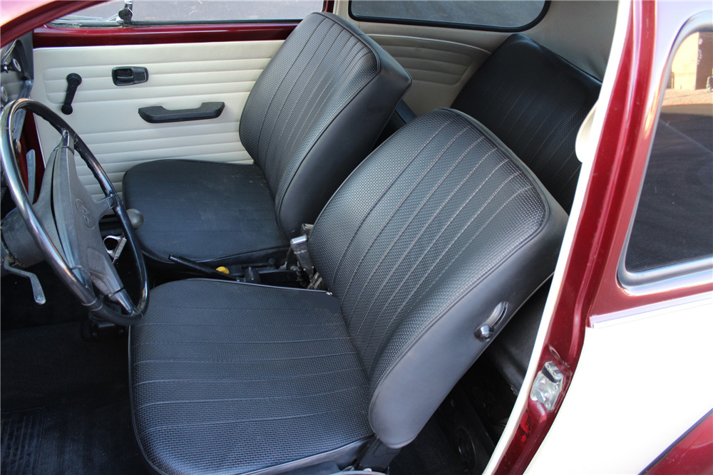 1973 VOLKSWAGEN BEETLE  - Interior - 207033