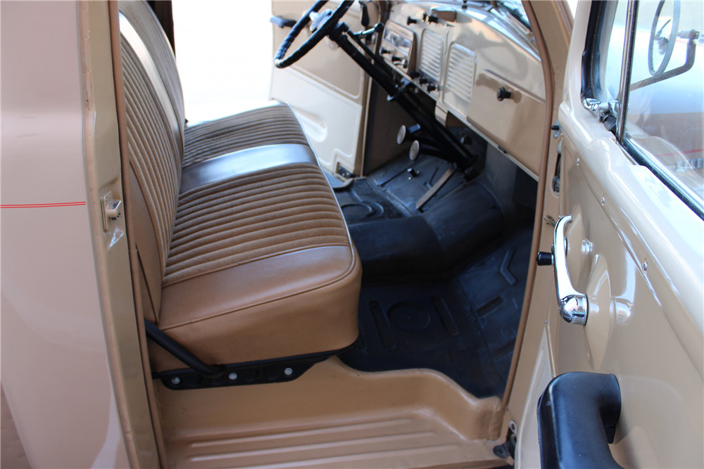 1949 STUDEBAKER 2R5 PICKUP - Interior - 207050