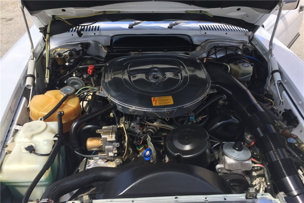 1988 MERCEDES-BENZ 560SL  - Engine - 207066