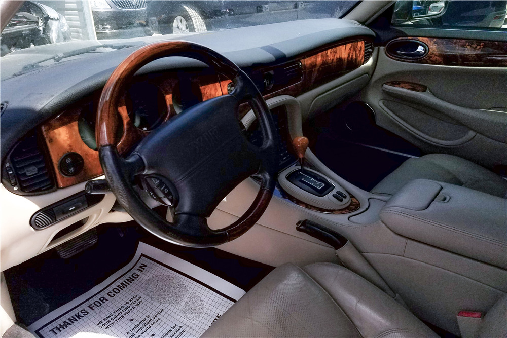 2003 Jaguar Xjr