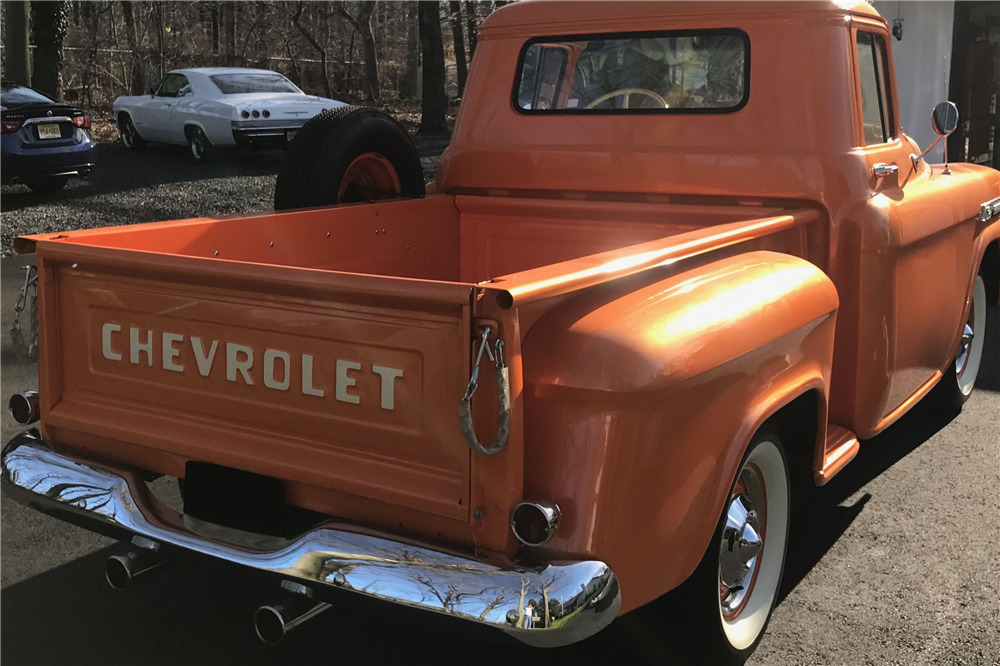 1959 CHEVROLET APACHE CUSTOM PICKUP - Rear 3/4 - 207658