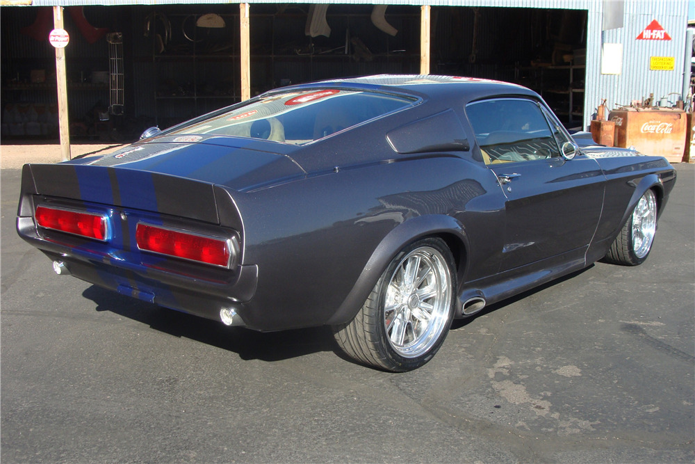 1967 FORD MUSTANG CUSTOM FASTBACK - Rear 3/4 - 207674