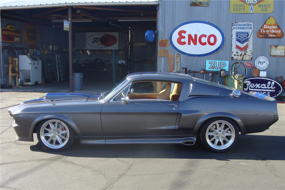 1967 FORD MUSTANG CUSTOM FASTBACK - Side Profile - 207674