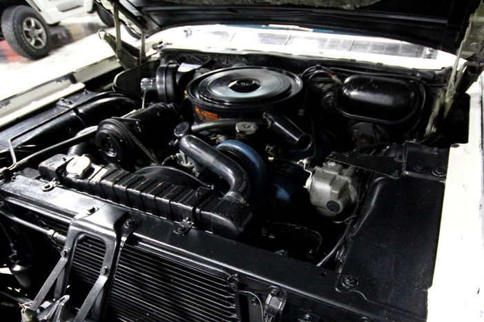 1962 CADILLAC FLEETWOOD 60 SPECIAL SEDAN - Engine - 207695