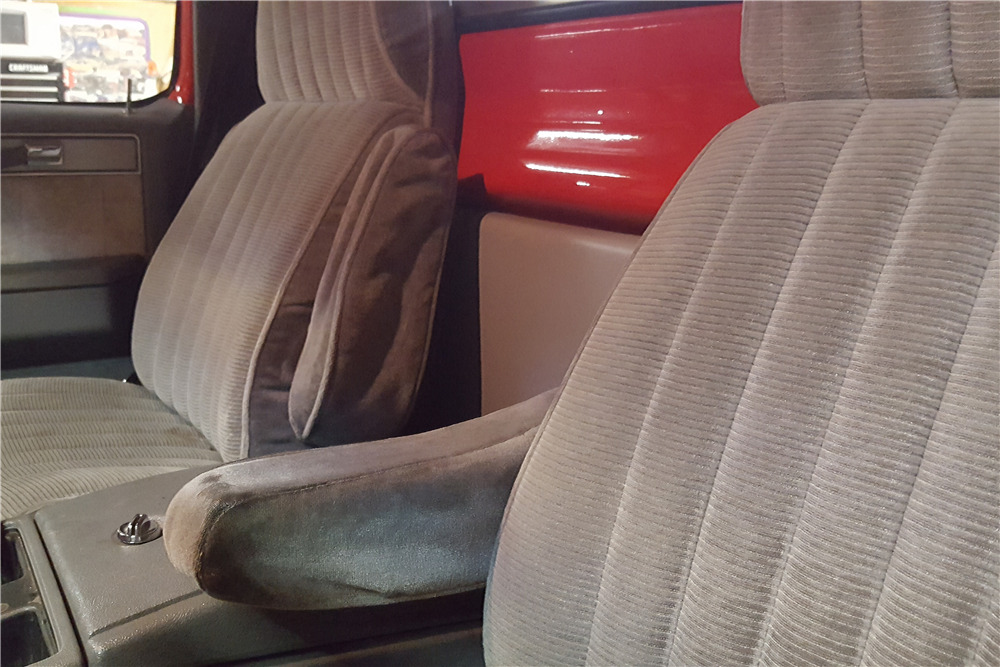 1976 CHEVROLET STEP-SIDE 4X4 CUSTOM TRUCK - Interior - 207844