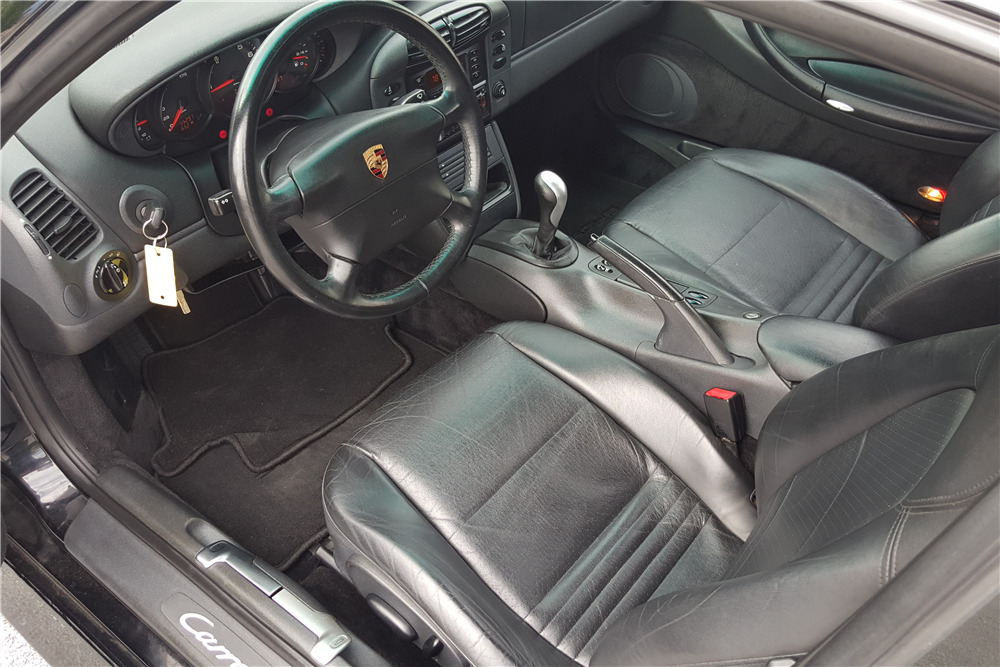 1999 PORSCHE 911 CARRERA 2 - Interior - 207865