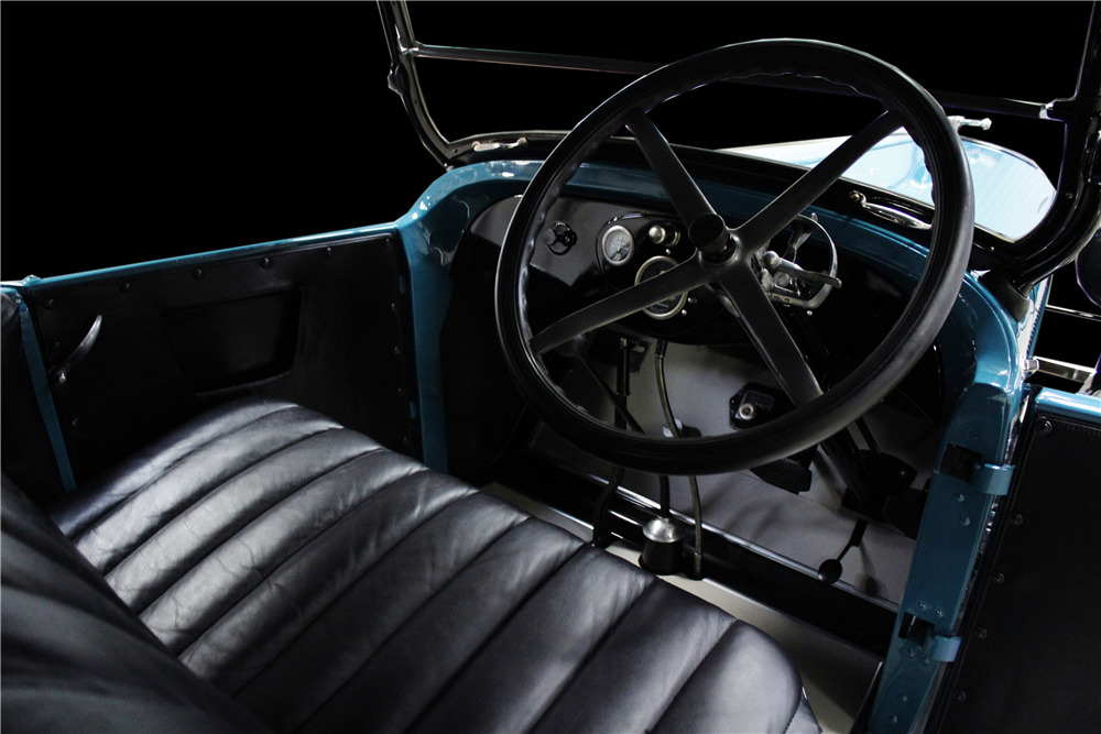 1926 DODGE BROTHERS ROADSTER - Interior - 207914