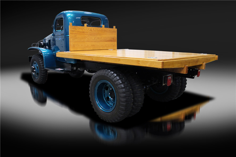 1942 CHEVROLET CCKW MILITARY PICKUP - Rear 3/4 - 207917