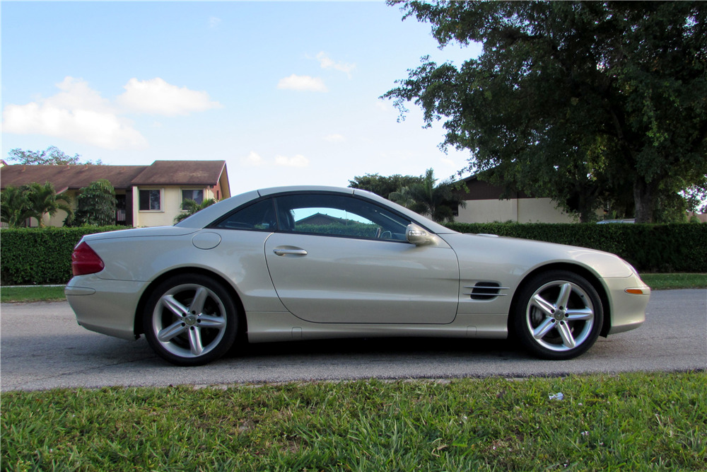 2003 MERCEDES-BENZ SL500 ROADSTER - Side Profile - 207931