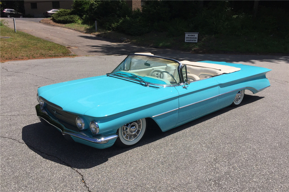 1960 OLDSMOBILE 98 CUSTOM CONVERTIBLE - Front 3/4 - 208060