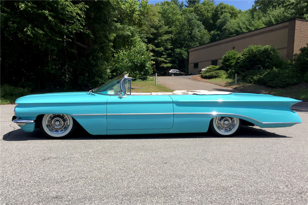 1960 OLDSMOBILE 98 CUSTOM CONVERTIBLE - Side Profile - 208060