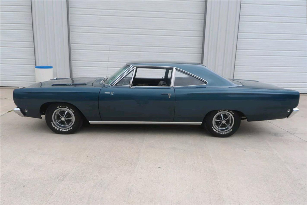 1968 PLYMOUTH ROAD RUNNER - Rear 3/4 - 208247