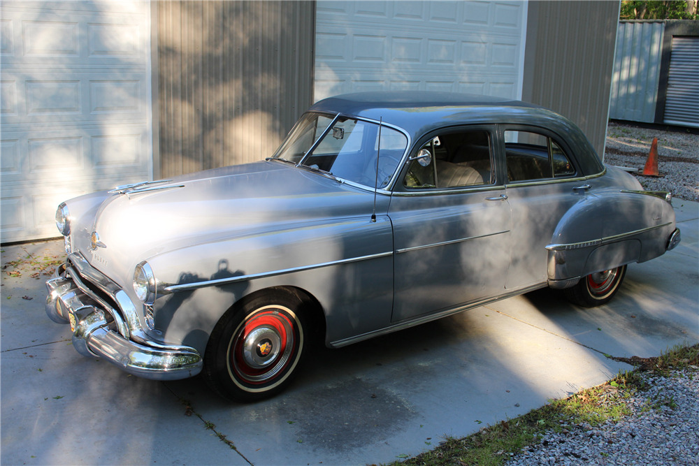 1950 OLDSMOBILE ROCKET 88  - Front 3/4 - 208312