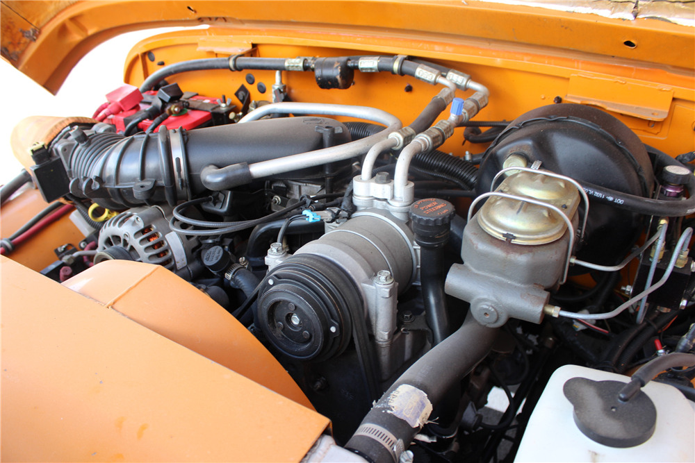 1971 JEEP JEEPSTER COMMANDO CUSTOM SUV - Engine - 208416