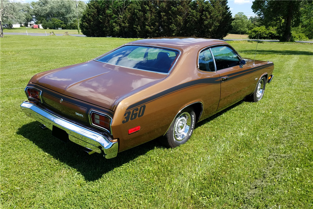 1974 PLYMOUTH DUSTER  - Rear 3/4 - 208797