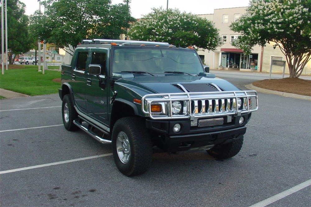 2005 HUMMER H2 SUT - Front 3/4 - 209205