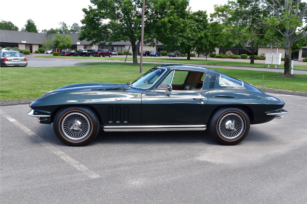 1965 CHEVROLET CORVETTE 327/365 - Side Profile - 209316