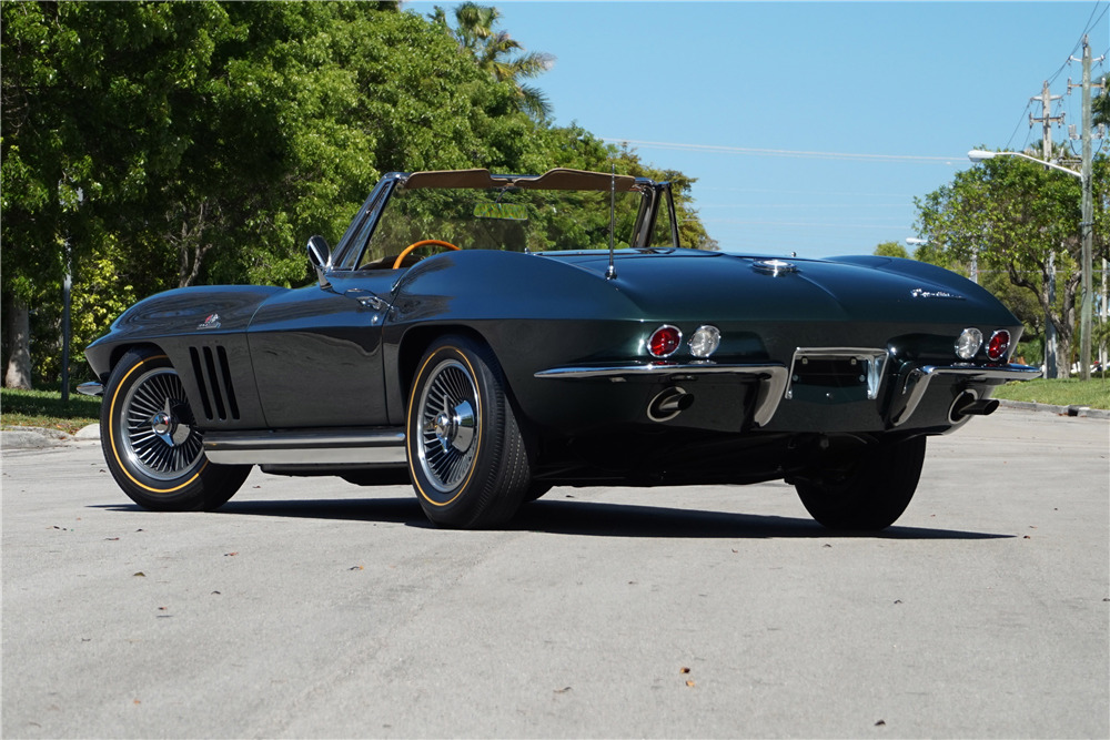 1965 CHEVROLET CORVETTE 396/425 CONVERTIBLE - Rear 3/4 - 209329